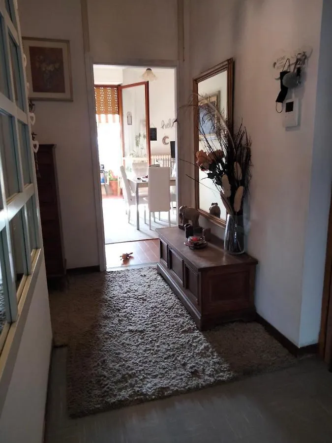 Redi Room Florencia 0*,  Italia