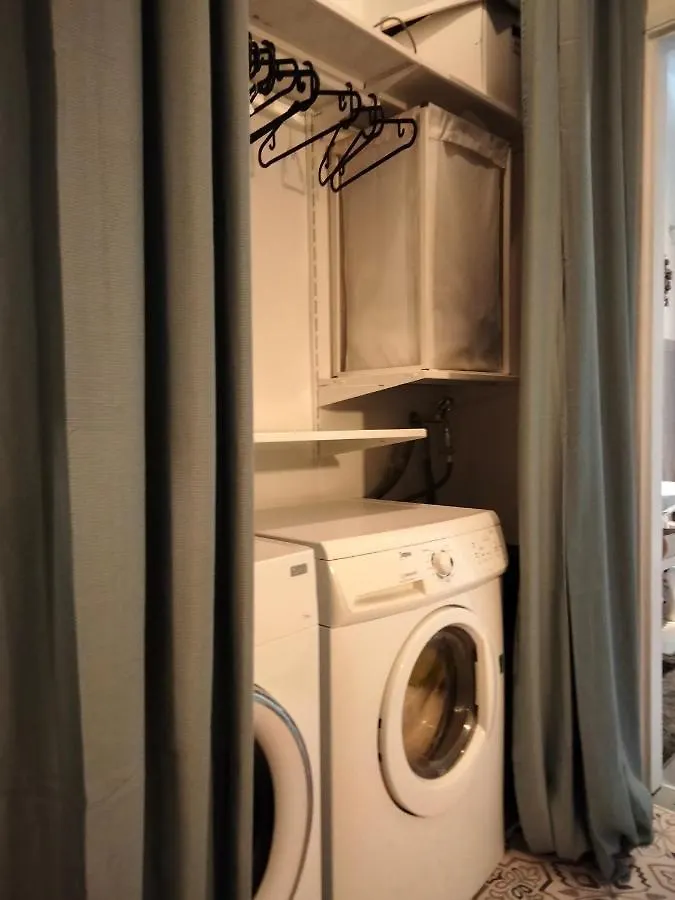 Redi Room Florencia
