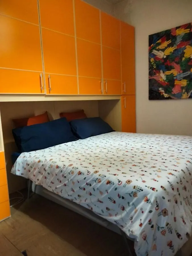 Redi Room Florencia 0*,  Italia